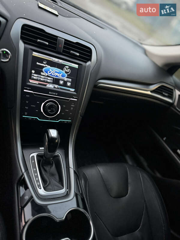 Седан Ford Fusion 2014 в Івано-Франківську