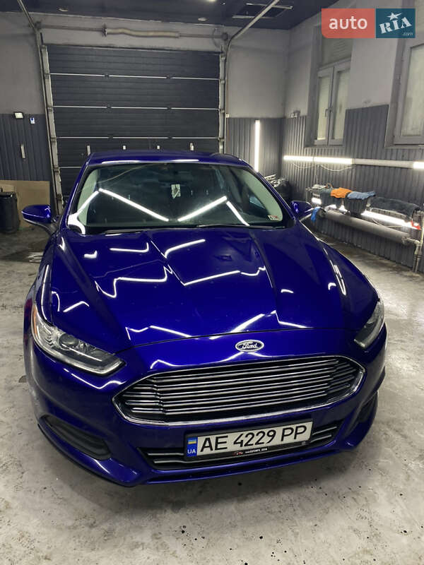 Седан Ford Fusion 2013 в Ірпені