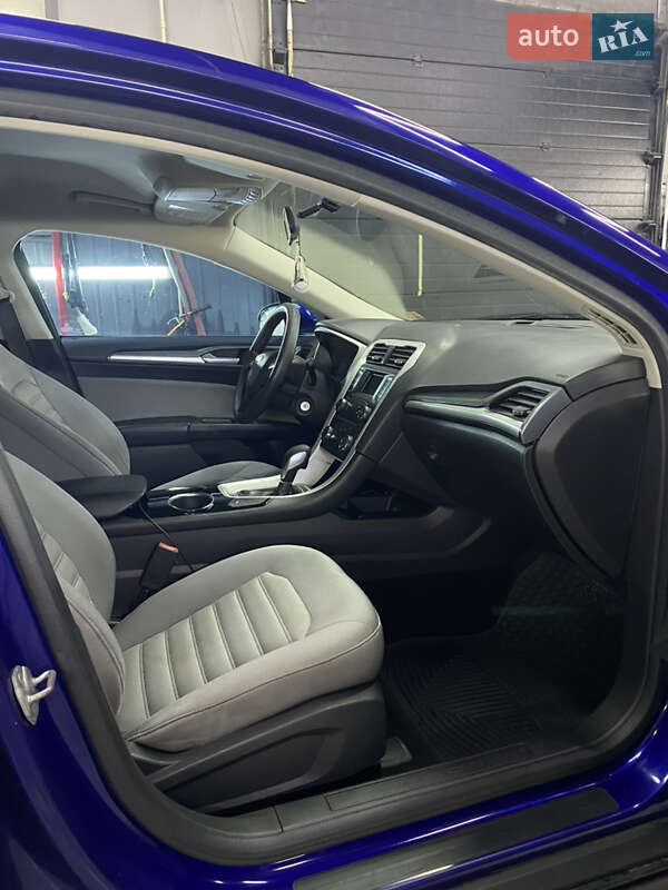 Седан Ford Fusion 2013 в Ірпені