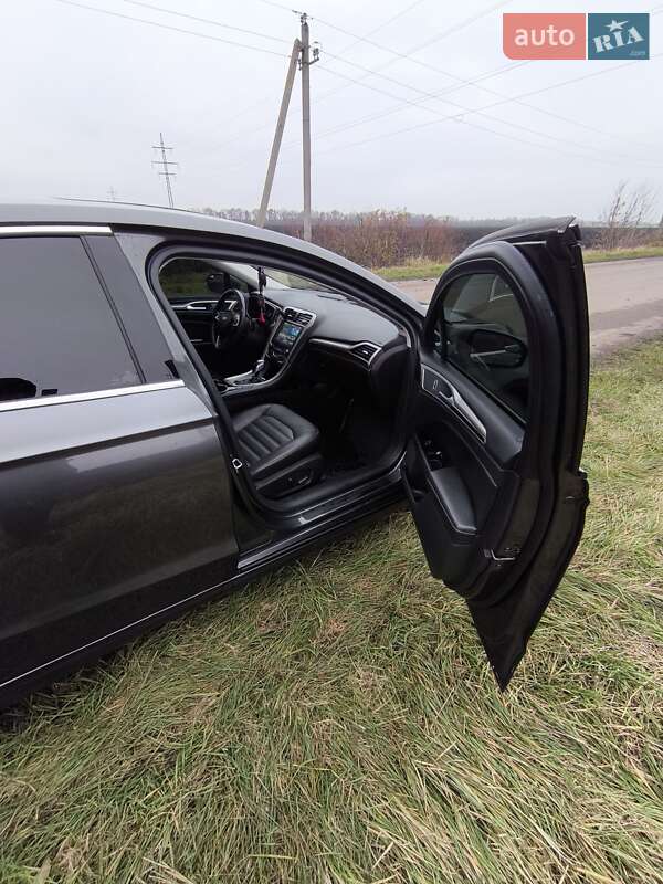 Седан Ford Fusion 2015 в Києві