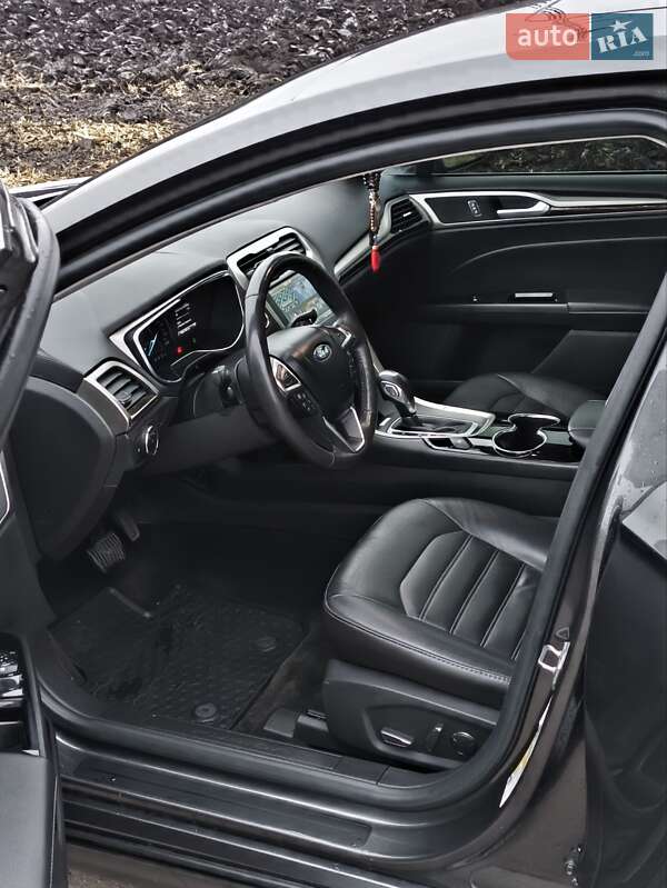 Седан Ford Fusion 2015 в Києві