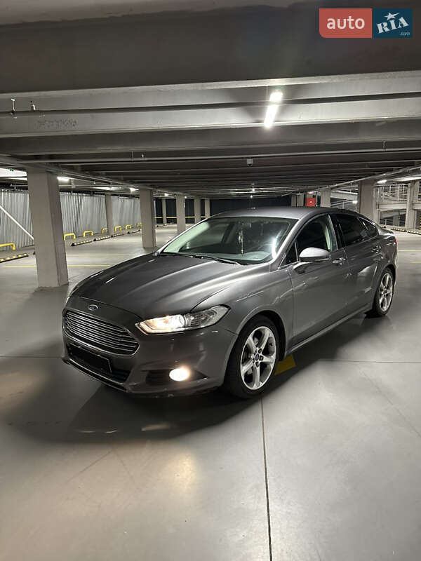 Седан Ford Fusion 2014 в Виннице