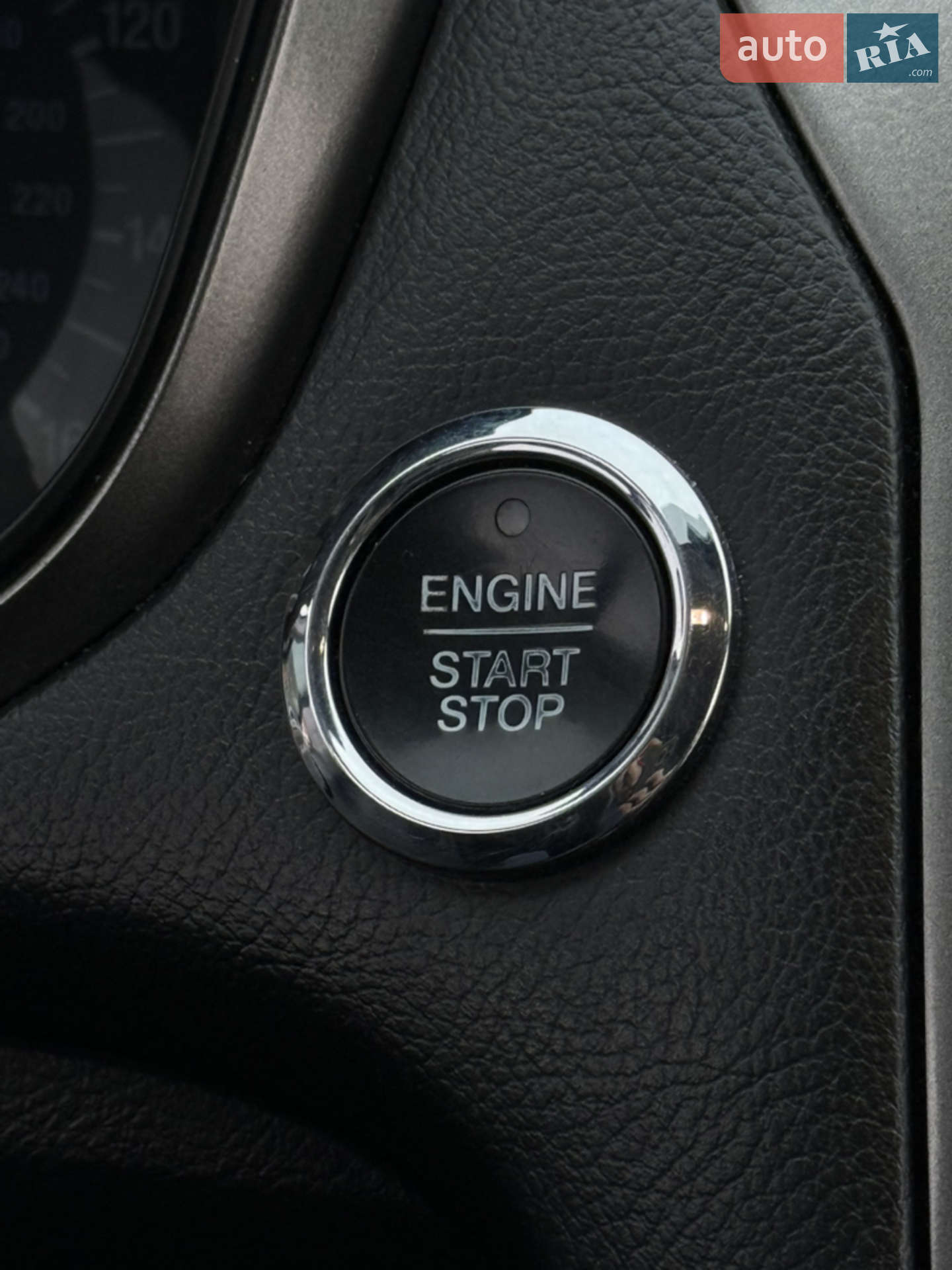 2016 Ford Fusion - мініатюра 25