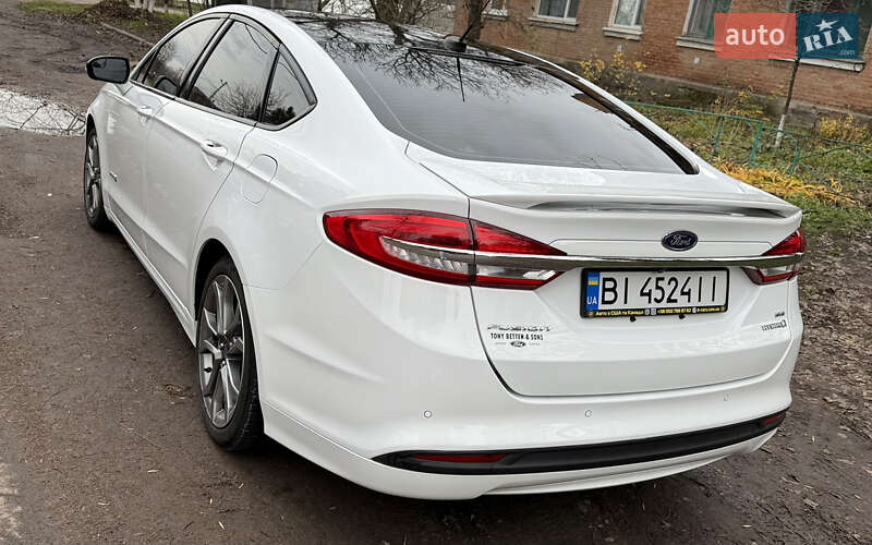 Седан Ford Fusion 2016 в Полтаві