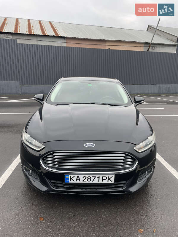 Седан Ford Fusion 2015 в Киеве
