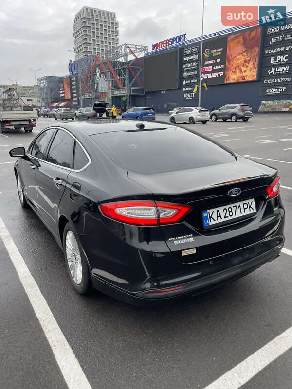 Седан Ford Fusion 2015 в Киеве