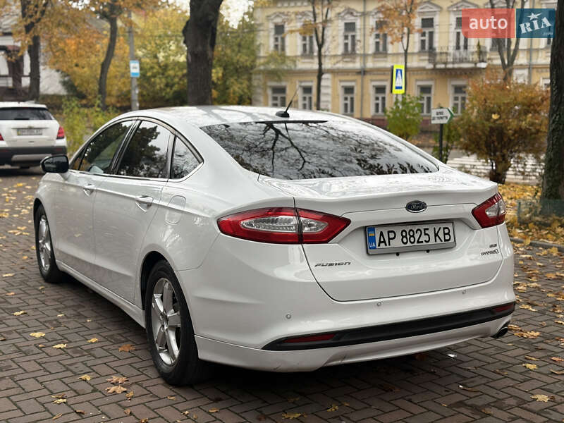 Седан Ford Fusion 2013 в Сумах
