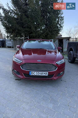 Седан Ford Fusion 2016 в Львове