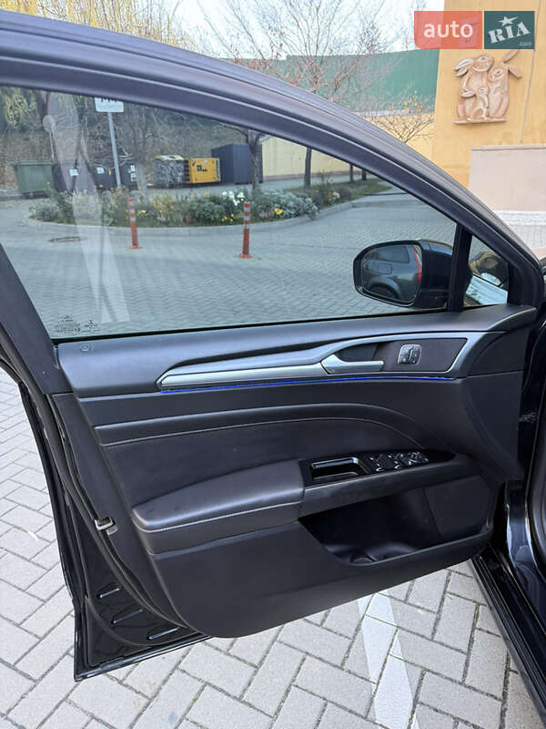 Седан Ford Fusion 2013 в Киеве фото 13 Седан Ford Fusion 2013 в Киеве