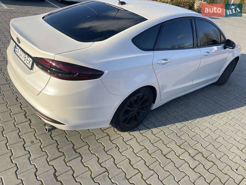 Седан Ford Fusion 2017 в Хмельницькому