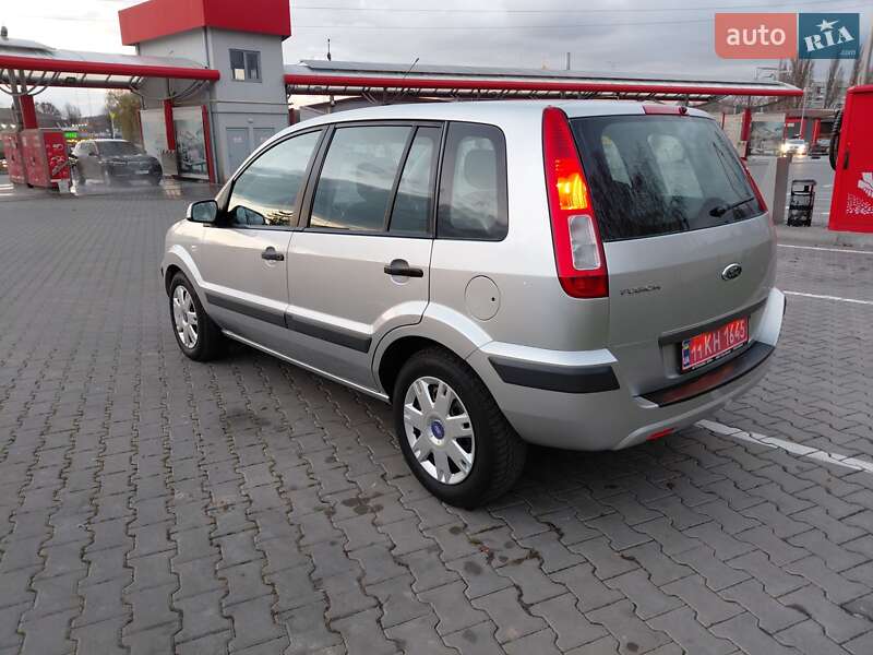 Хэтчбек Ford Fusion 2008 в Виннице