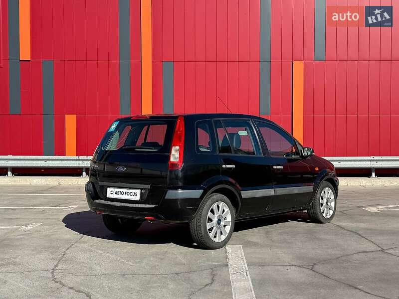 Хэтчбек Ford Fusion 2007 в Киеве