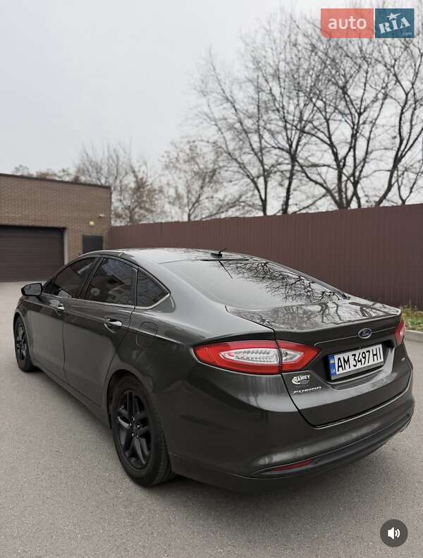 Седан Ford Fusion 2015 в Харькове