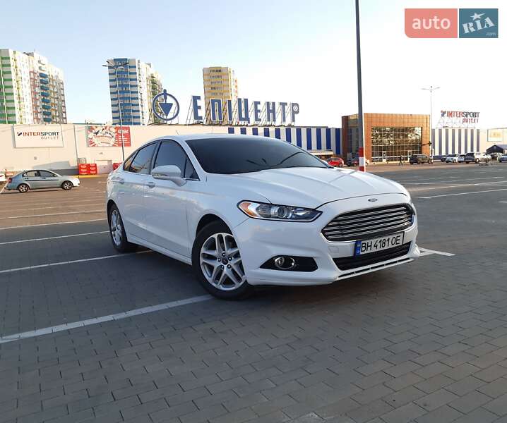 Ford Fusion 2016