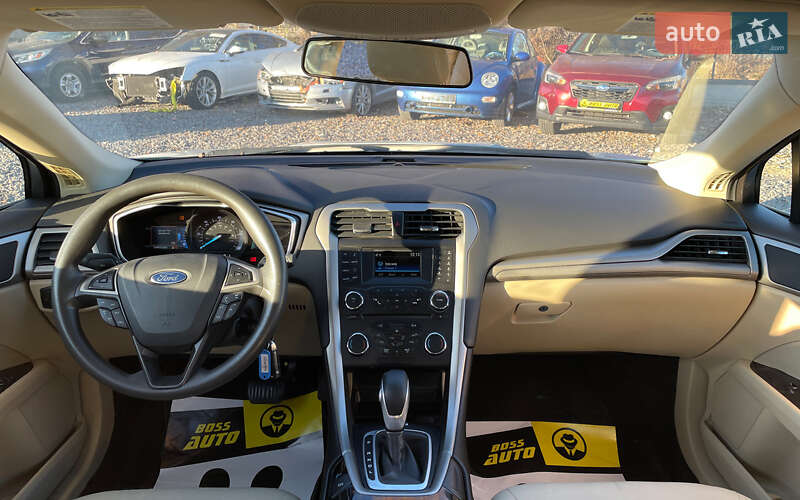 Седан Ford Fusion 2014 в Львове