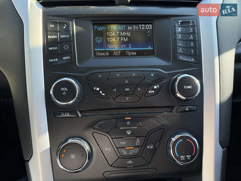 Седан Ford Fusion 2013 в Львове