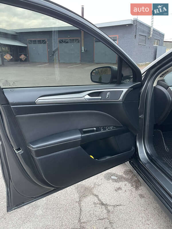 Седан Ford Fusion 2017 в Житомирі