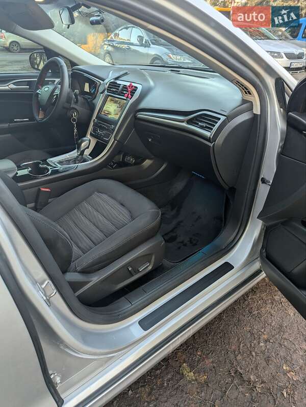 Седан Ford Fusion 2015 в Луцьку фото 6 Седан Ford Fusion 2015 в Луцьку