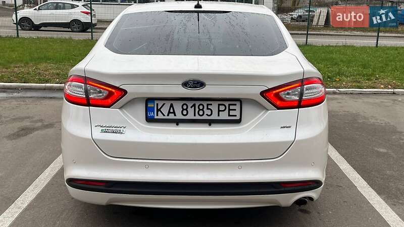 Седан Ford Fusion 2015 в Киеве