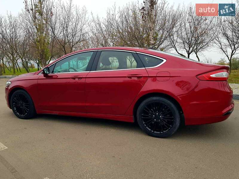 Седан Ford Fusion 2016 в Миколаєві