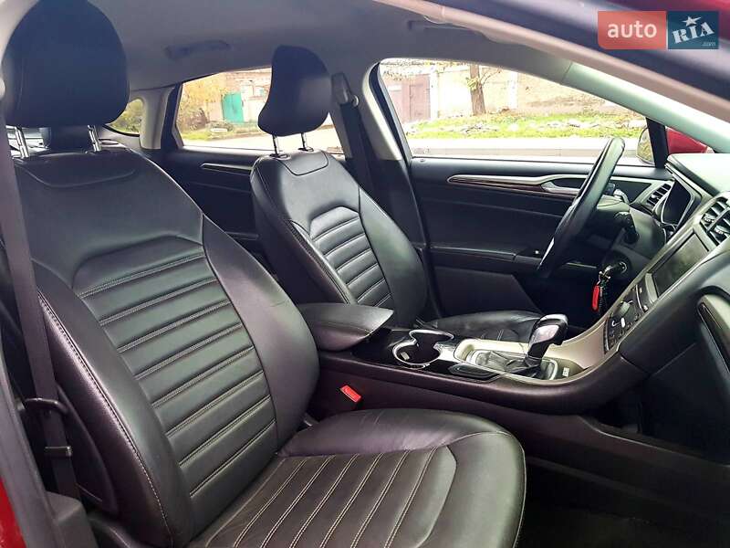 Седан Ford Fusion 2016 в Миколаєві