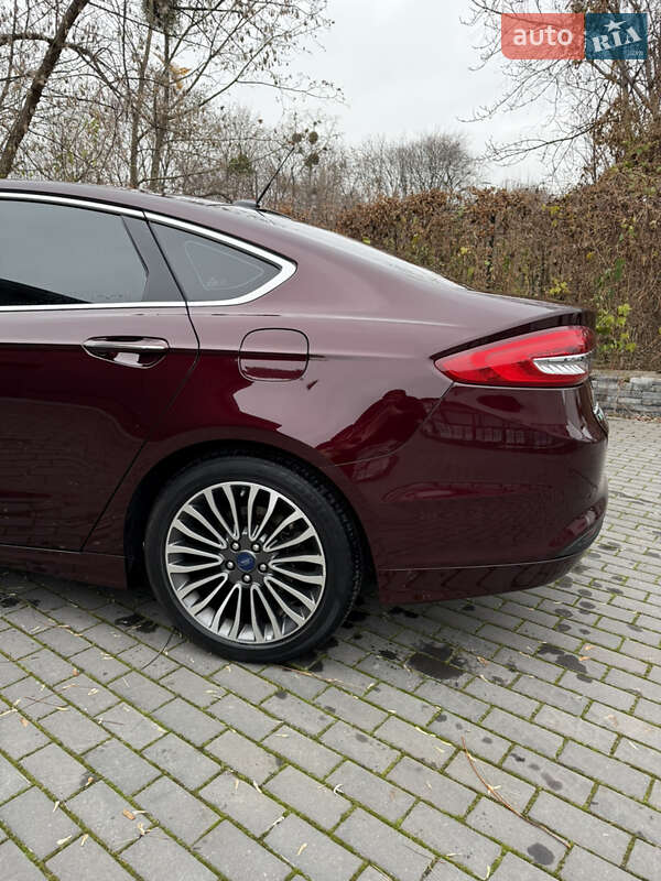 Седан Ford Fusion 2017 в Ровно