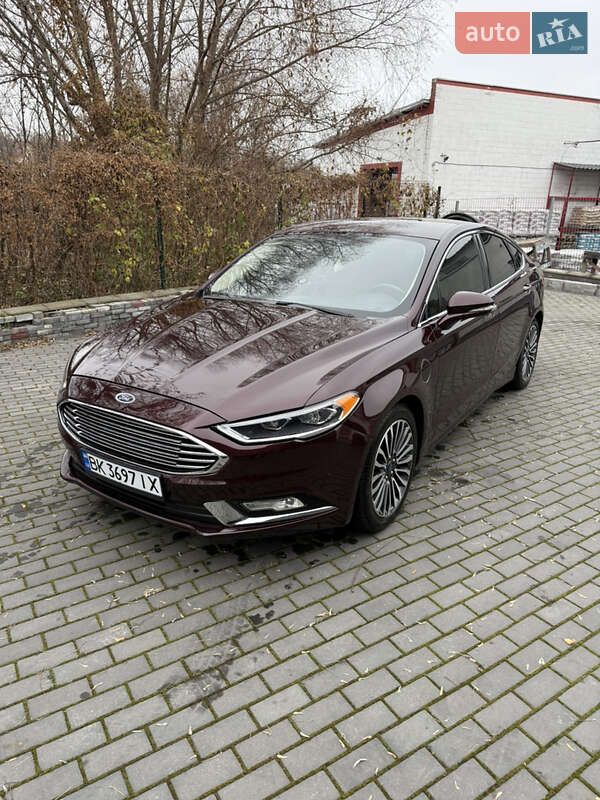 Седан Ford Fusion 2017 в Ровно