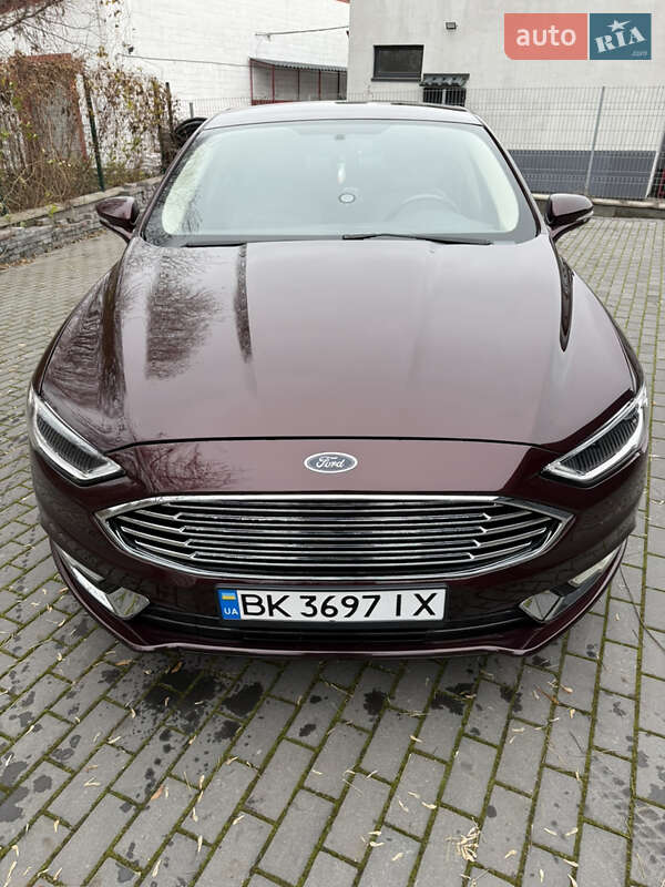 Седан Ford Fusion 2017 в Ровно