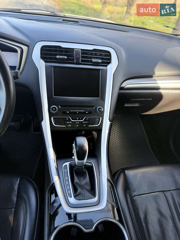 Седан Ford Fusion 2015 в Одессе