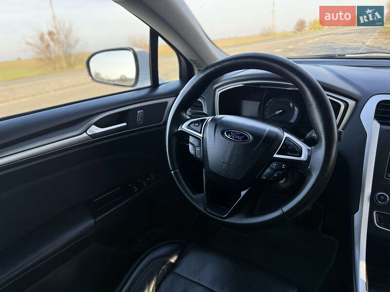 Седан Ford Fusion 2015 в Одессе