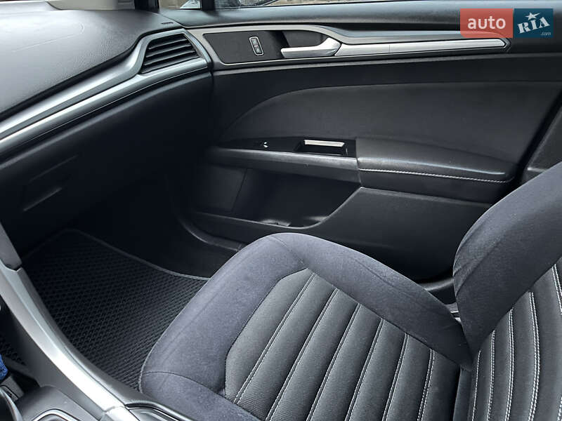 Седан Ford Fusion 2012 в Броварах