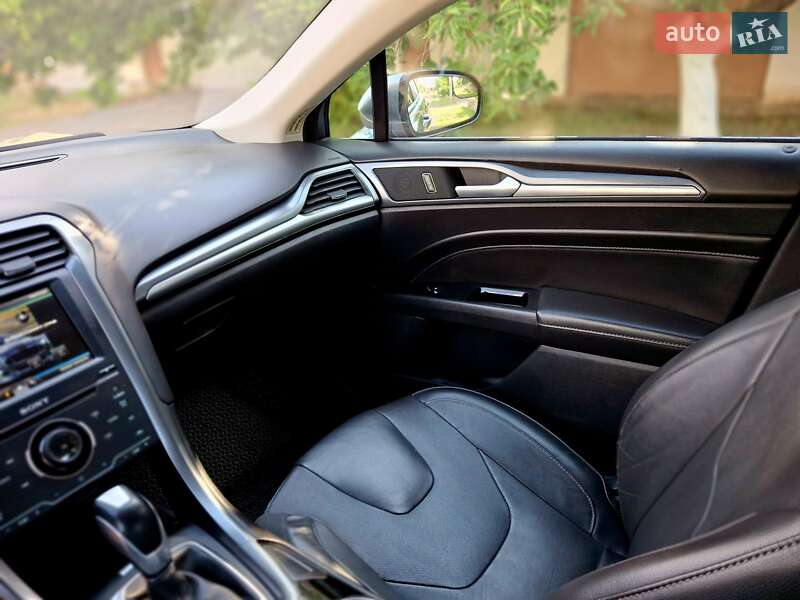 Седан Ford Fusion 2014 в Миколаєві