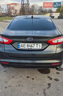 Седан Ford Fusion 2015 в Харькове