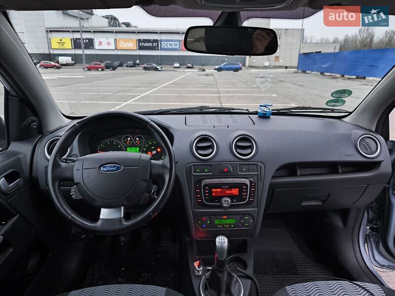 Хетчбек Ford Fusion 2008 в Харкові