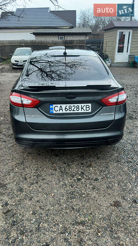 Седан Ford Fusion 2015 в Смеле