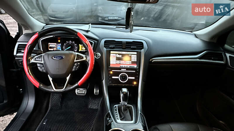 Седан Ford Fusion 2015 в Смеле