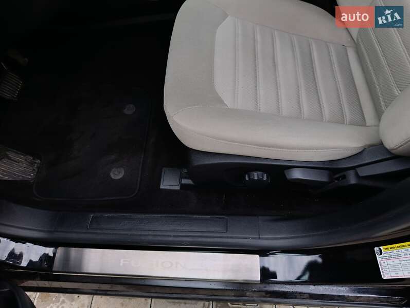 Седан Ford Fusion 2020 в Кременчуці