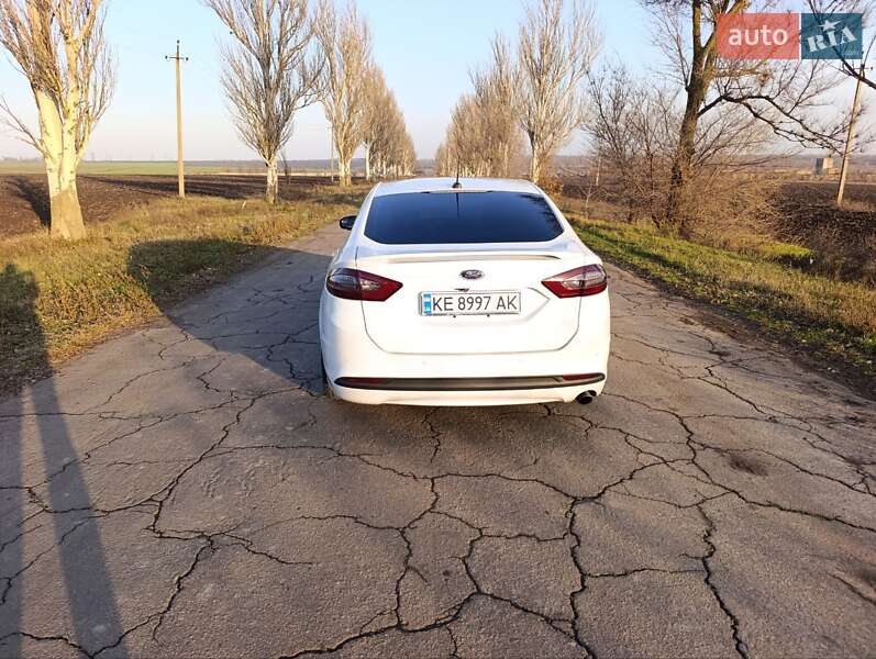 Седан Ford Fusion 2016 в Дніпрі