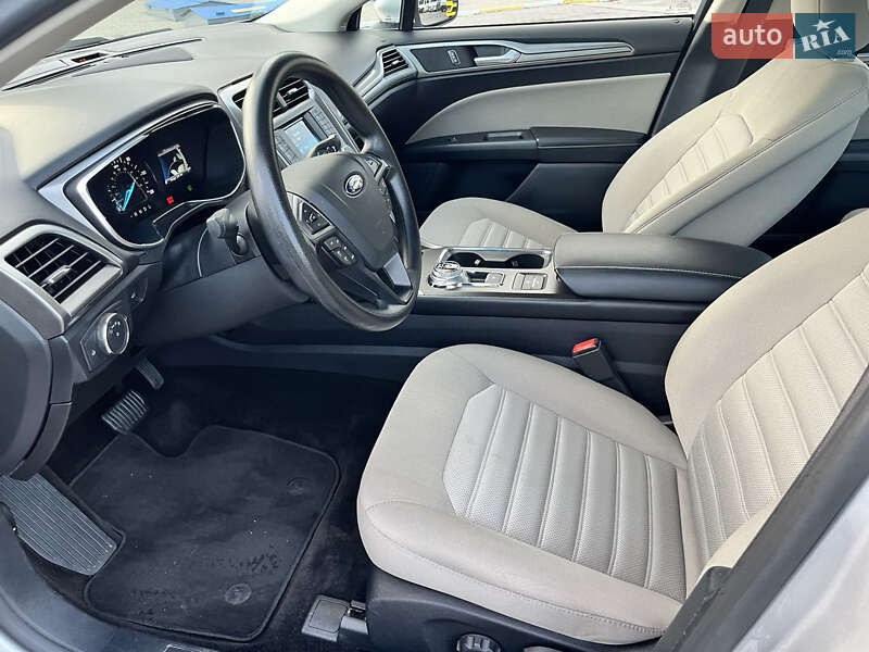 Седан Ford Fusion 2017 в Киеве фото 4 Седан Ford Fusion 2017 в Киеве