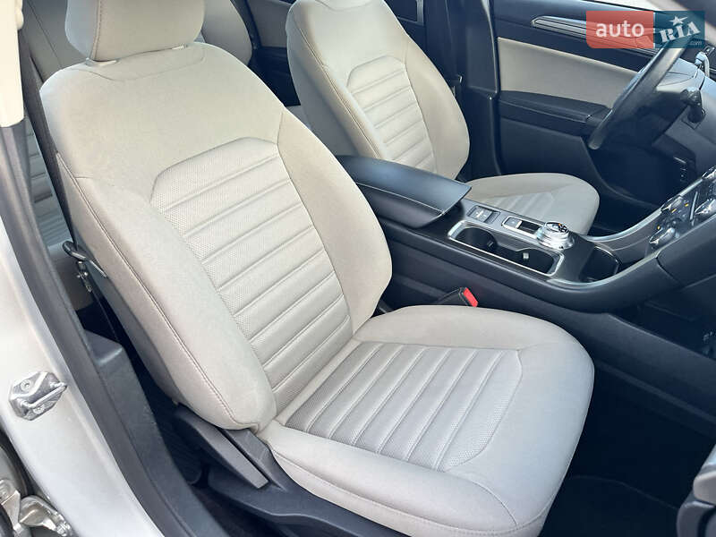 Седан Ford Fusion 2017 в Киеве фото 34 Седан Ford Fusion 2017 в Киеве