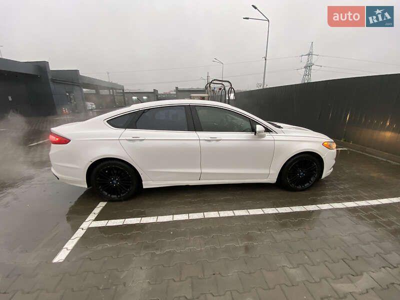 Седан Ford Fusion 2013 в Києві