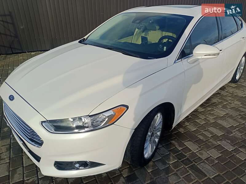 Седан Ford Fusion 2015 в Одесі