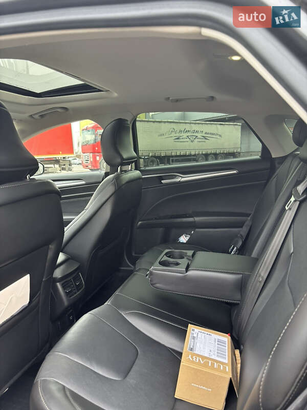 Седан Ford Fusion 2015 в Кривом Роге