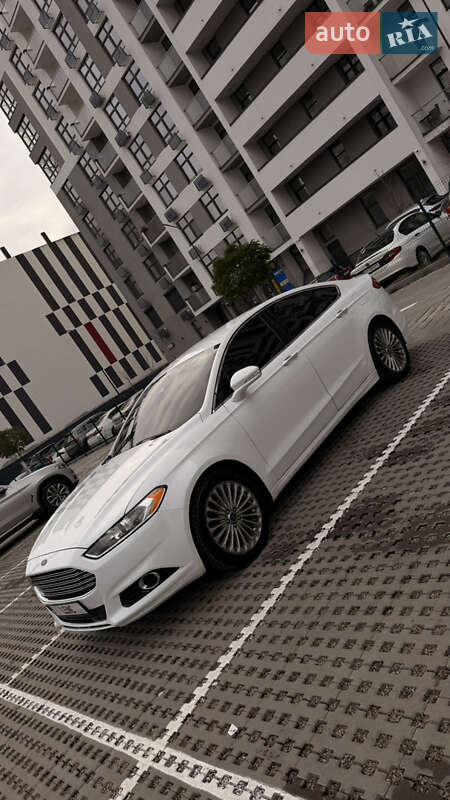 Седан Ford Fusion 2015 в Киеве фото 3 Седан Ford Fusion 2015 в Киеве
