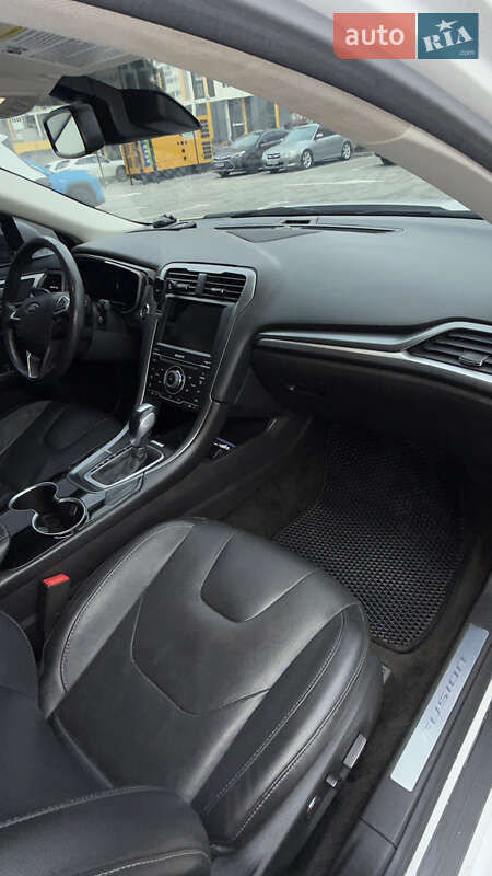Седан Ford Fusion 2015 в Киеве фото 30 Седан Ford Fusion 2015 в Киеве