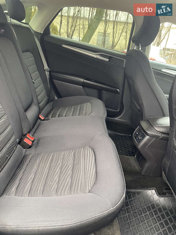 Седан Ford Fusion 2016 в Хмельницком