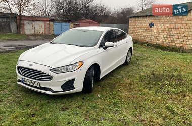 Седан Ford Fusion 2019 в Борисполі