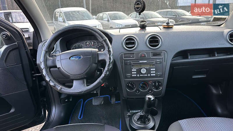 Хетчбек Ford Fusion 2008 в Полтаві