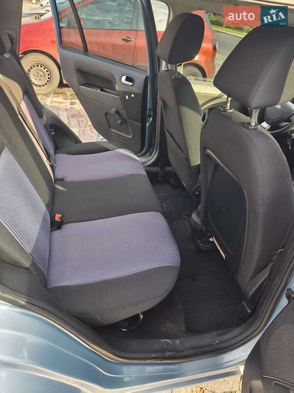 Хэтчбек Ford Fusion 2010 в Кременчуге фото 8 Хэтчбек Ford Fusion 2010 в Кременчуге