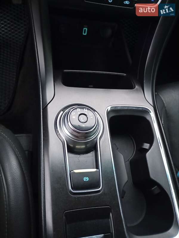 Седан Ford Fusion 2017 в Вишгороді